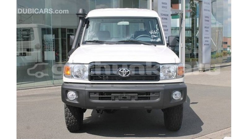 Big with watermark toyota land cruiser baa import dubai 2828