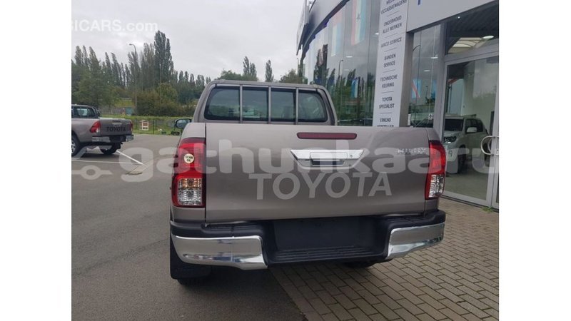 Big with watermark toyota hilux baa import dubai 2830