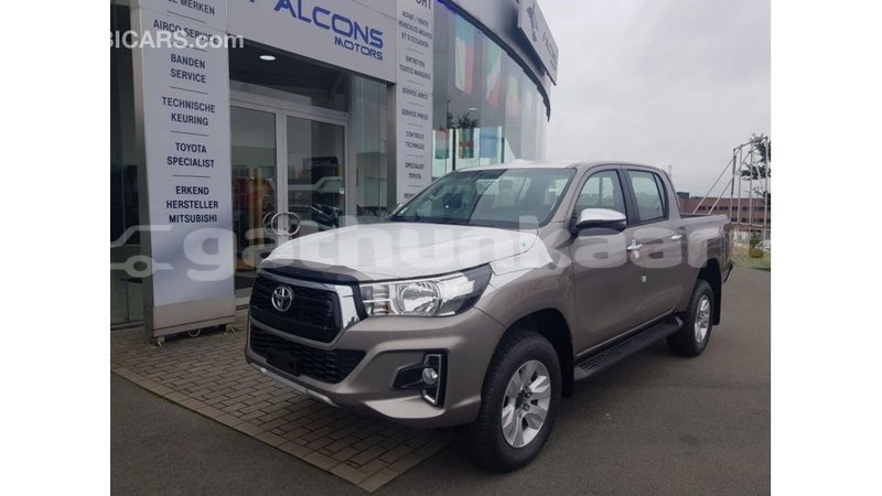 Big with watermark toyota hilux baa import dubai 2830