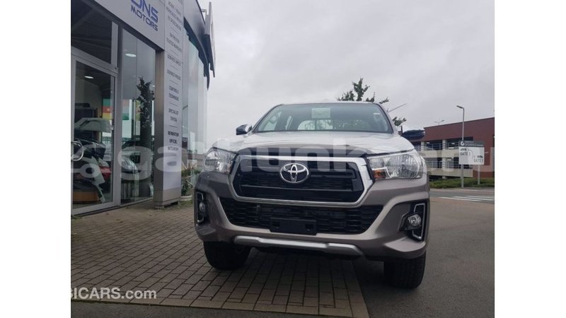 Big with watermark toyota hilux baa import dubai 2830