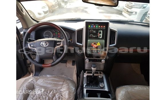 Buy Import Toyota Land Cruiser Other Car in Import - Dubai in Baa Buy Import Toyota Land Cruiser Other Car in Import - Dubai in Baa