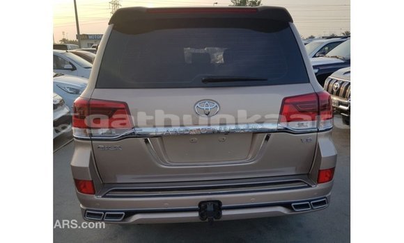 Buy Import Toyota Land Cruiser Other Car in Import - Dubai in Baa Buy Import Toyota Land Cruiser Other Car in Import - Dubai in Baa