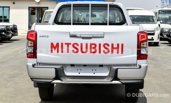 Buy Import Mitsubishi L200 White Car in Import - Dubai in Baa Buy Import Mitsubishi L200 White Car in Import - Dubai in Baa
