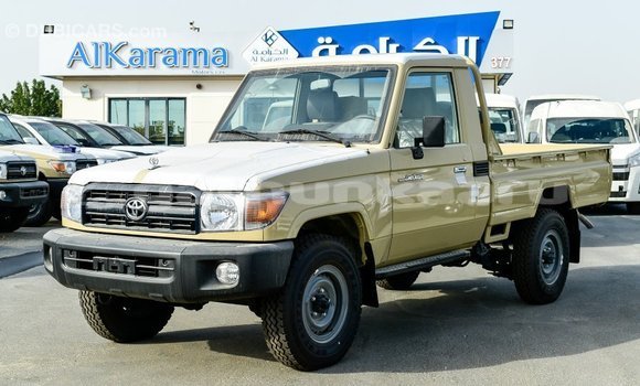 Buy Import Toyota Land Cruiser Beige Car in Import - Dubai in Baa Buy Import Toyota Land Cruiser Beige Car in Import - Dubai in Baa
