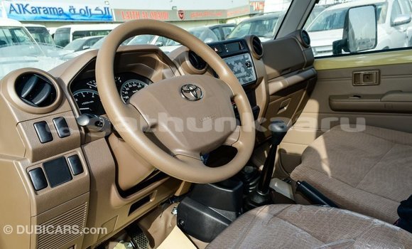 Buy Import Toyota Land Cruiser Beige Car in Import - Dubai in Baa Buy Import Toyota Land Cruiser Beige Car in Import - Dubai in Baa