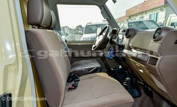 Buy Import Toyota Land Cruiser Beige Car in Import - Dubai in Baa Buy Import Toyota Land Cruiser Beige Car in Import - Dubai in Baa