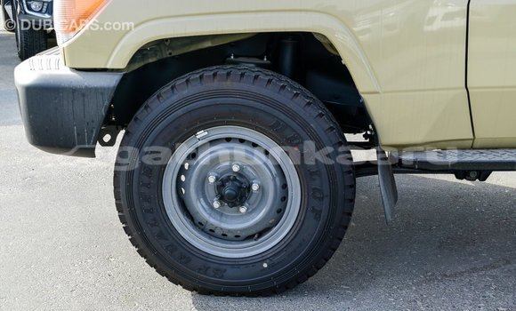 Buy Import Toyota Land Cruiser Beige Car in Import - Dubai in Baa Buy Import Toyota Land Cruiser Beige Car in Import - Dubai in Baa