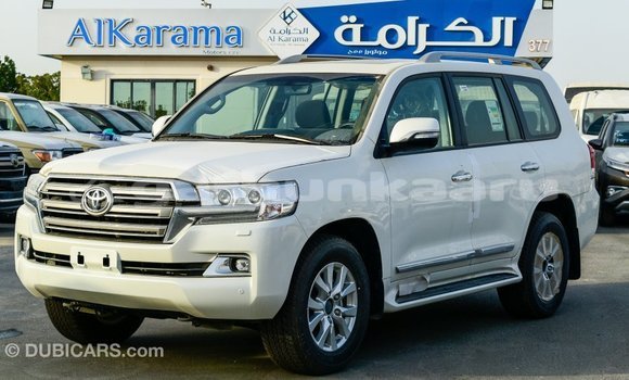 Buy Import Toyota Land Cruiser White Car in Import - Dubai in Baa Buy Import Toyota Land Cruiser White Car in Import - Dubai in Baa