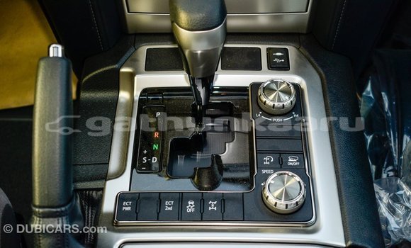Buy Import Toyota Land Cruiser White Car in Import - Dubai in Baa Buy Import Toyota Land Cruiser White Car in Import - Dubai in Baa