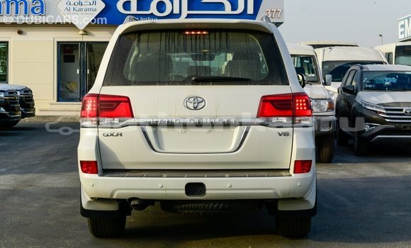 Buy Import Toyota Land Cruiser White Car in Import - Dubai in Baa Buy Import Toyota Land Cruiser White Car in Import - Dubai in Baa