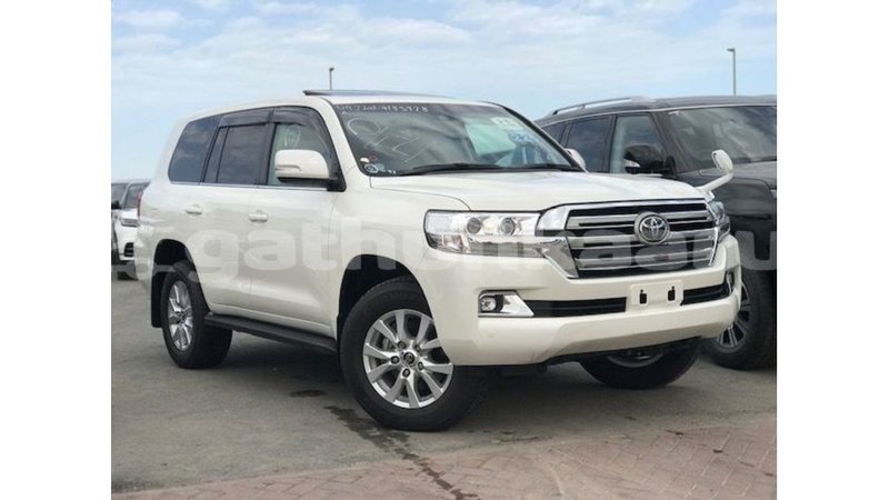 Big with watermark toyota land cruiser baa import dubai 2844