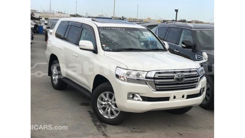 Big with watermark toyota land cruiser baa import dubai 2844