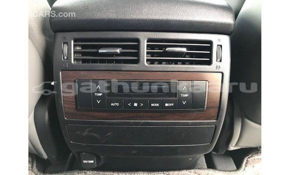 Buy Import Toyota Land Cruiser White Car in Import - Dubai in Baa Buy Import Toyota Land Cruiser White Car in Import - Dubai in Baa