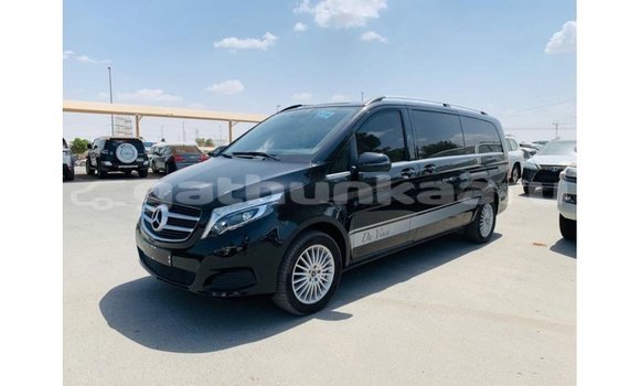 Buy Import Mercedes-Benz 250 Black Car in Import - Dubai in Baa Buy Import Mercedes-Benz 250 Black Car in Import - Dubai in Baa