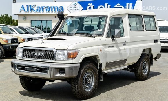 Buy Import Toyota Land Cruiser White Car in Import - Dubai in Baa Buy Import Toyota Land Cruiser White Car in Import - Dubai in Baa