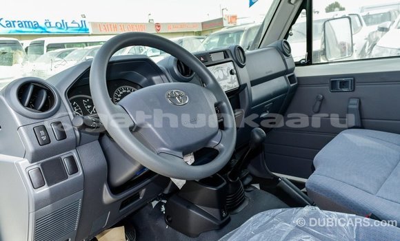Buy Import Toyota Land Cruiser White Car in Import - Dubai in Baa Buy Import Toyota Land Cruiser White Car in Import - Dubai in Baa
