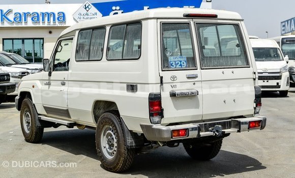 Buy Import Toyota Land Cruiser White Car in Import - Dubai in Baa Buy Import Toyota Land Cruiser White Car in Import - Dubai in Baa