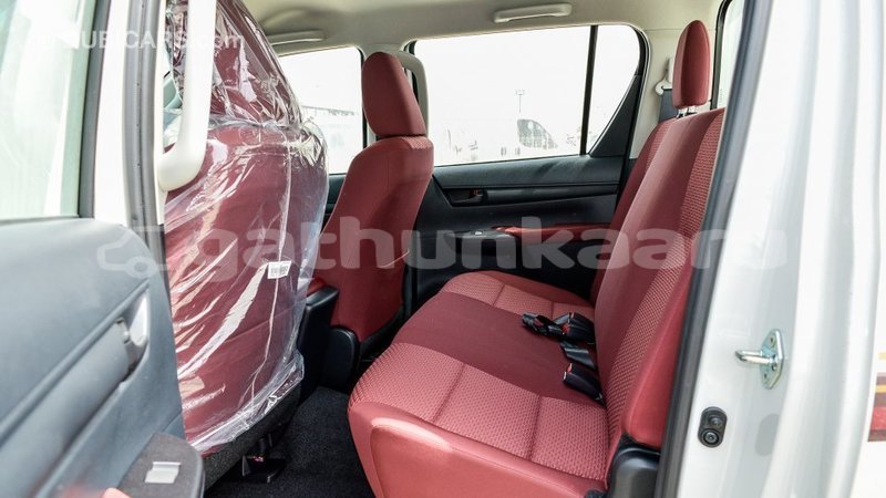 Big with watermark toyota hilux baa import dubai 2855