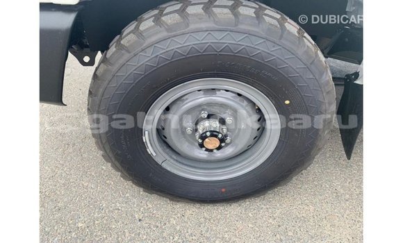 Buy Import Toyota Land Cruiser White Car in Import - Dubai in Baa Buy Import Toyota Land Cruiser White Car in Import - Dubai in Baa