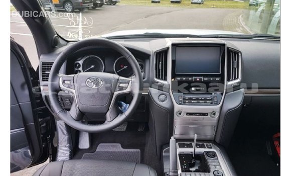 Buy Import Toyota Land Cruiser Other Car in Import - Dubai in Baa Buy Import Toyota Land Cruiser Other Car in Import - Dubai in Baa