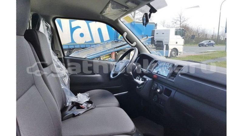 Big with watermark toyota hiace baa import dubai 2869