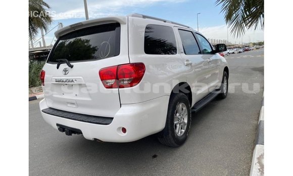 Buy Import Toyota Sequoia White Car in Import - Dubai in Baa Buy Import Toyota Sequoia White Car in Import - Dubai in Baa