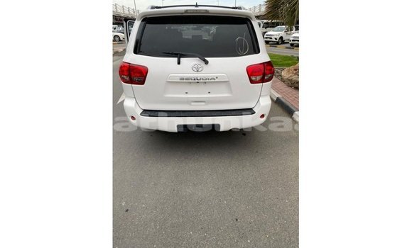 Buy Import Toyota Sequoia White Car in Import - Dubai in Baa Buy Import Toyota Sequoia White Car in Import - Dubai in Baa