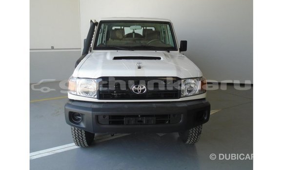 Buy Import Toyota Land Cruiser White Car in Import - Dubai in Baa Buy Import Toyota Land Cruiser White Car in Import - Dubai in Baa