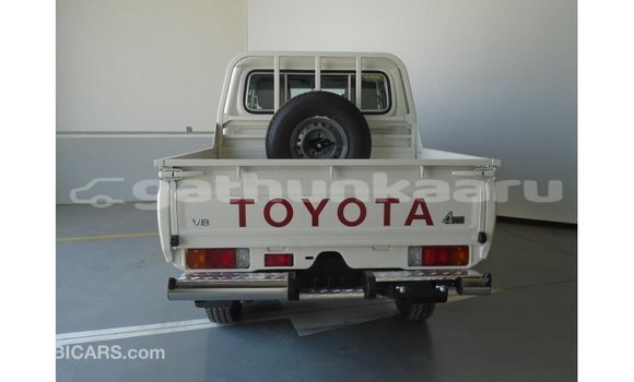 Buy Import Toyota Land Cruiser White Car in Import - Dubai in Baa Buy Import Toyota Land Cruiser White Car in Import - Dubai in Baa