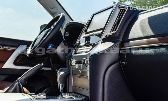 Buy Import Toyota Land Cruiser Black Car in Import - Dubai in Baa Buy Import Toyota Land Cruiser Black Car in Import - Dubai in Baa