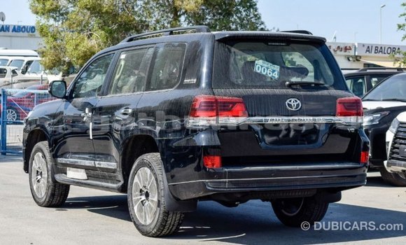 Buy Import Toyota Land Cruiser Black Car in Import - Dubai in Baa Buy Import Toyota Land Cruiser Black Car in Import - Dubai in Baa