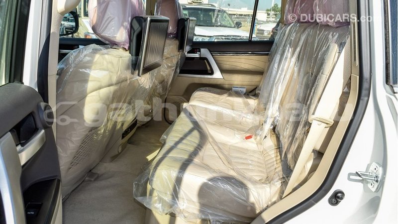 Big with watermark toyota land cruiser baa import dubai 2884