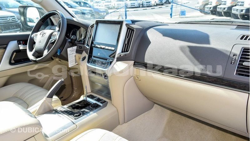 Big with watermark toyota land cruiser baa import dubai 2884