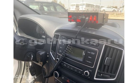 Buy Import Hyundai Chorus White Truck in Import - Dubai in Baa Buy Import Hyundai Chorus White Truck in Import - Dubai in Baa