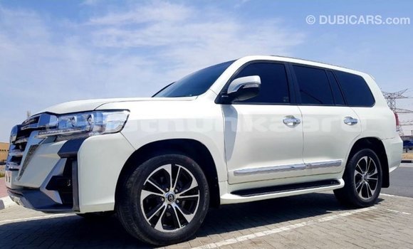 Buy Import Toyota Land Cruiser White Car in Import - Dubai in Baa Buy Import Toyota Land Cruiser White Car in Import - Dubai in Baa