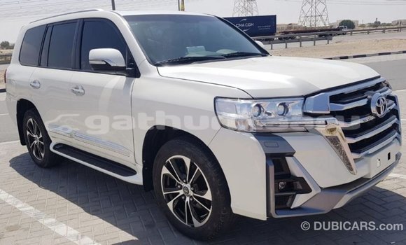 Buy Import Toyota Land Cruiser White Car in Import - Dubai in Baa Buy Import Toyota Land Cruiser White Car in Import - Dubai in Baa