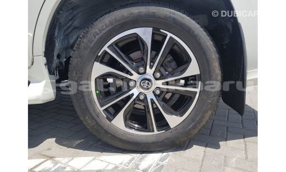 Buy Import Toyota Land Cruiser White Car in Import - Dubai in Baa Buy Import Toyota Land Cruiser White Car in Import - Dubai in Baa