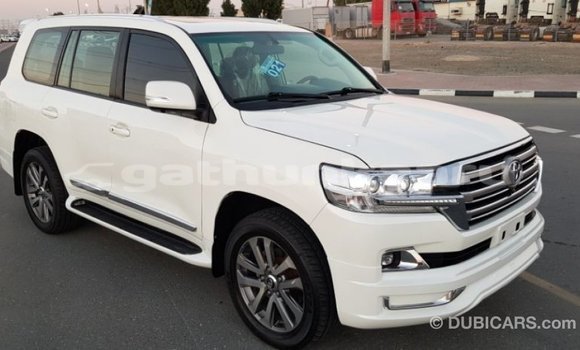 Buy Import Toyota Land Cruiser White Car in Import - Dubai in Baa Buy Import Toyota Land Cruiser White Car in Import - Dubai in Baa