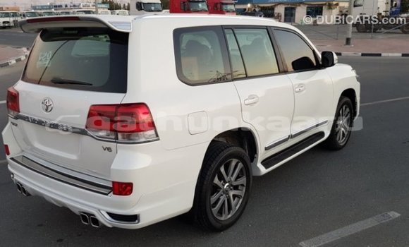Buy Import Toyota Land Cruiser White Car in Import - Dubai in Baa Buy Import Toyota Land Cruiser White Car in Import - Dubai in Baa