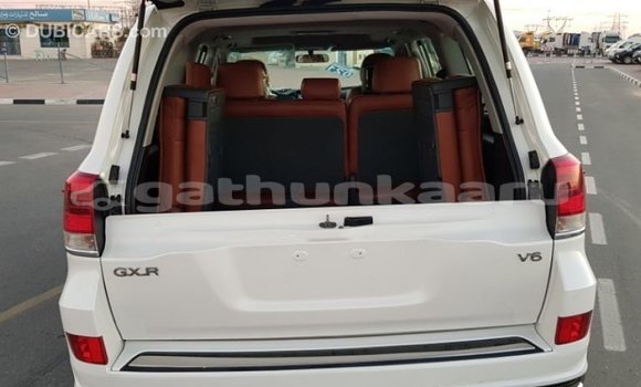 Buy Import Toyota Land Cruiser White Car in Import - Dubai in Baa Buy Import Toyota Land Cruiser White Car in Import - Dubai in Baa