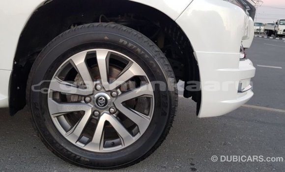 Buy Import Toyota Land Cruiser White Car in Import - Dubai in Baa Buy Import Toyota Land Cruiser White Car in Import - Dubai in Baa