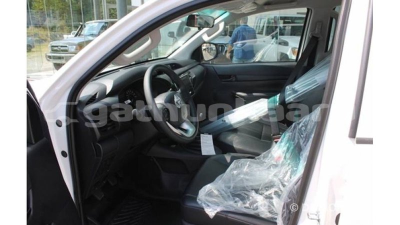 Big with watermark toyota hilux baa import dubai 2898