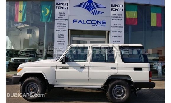 Buy Import Toyota Land Cruiser White Car in Import - Dubai in Baa Buy Import Toyota Land Cruiser White Car in Import - Dubai in Baa