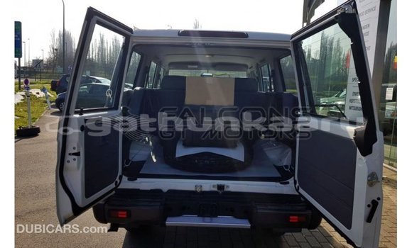 Buy Import Toyota Land Cruiser White Car in Import - Dubai in Baa Buy Import Toyota Land Cruiser White Car in Import - Dubai in Baa