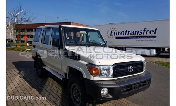 Buy Import Toyota Land Cruiser White Car in Import - Dubai in Baa Buy Import Toyota Land Cruiser White Car in Import - Dubai in Baa