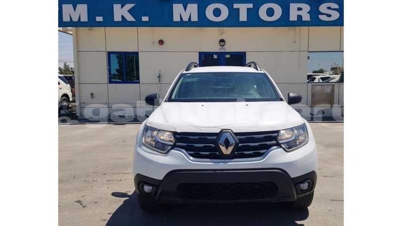 Big with watermark renault 19 baa import dubai 2911