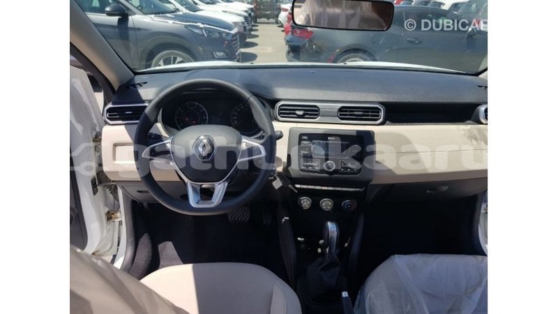 Big with watermark renault 19 baa import dubai 2911