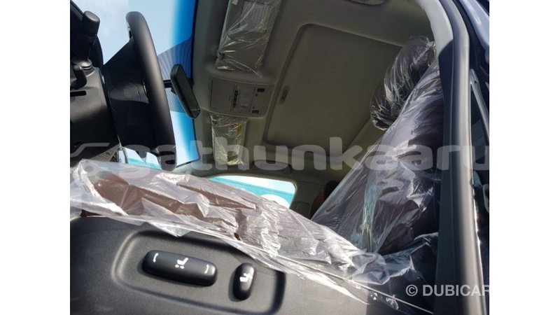 Big with watermark toyota land cruiser baa import dubai 2913