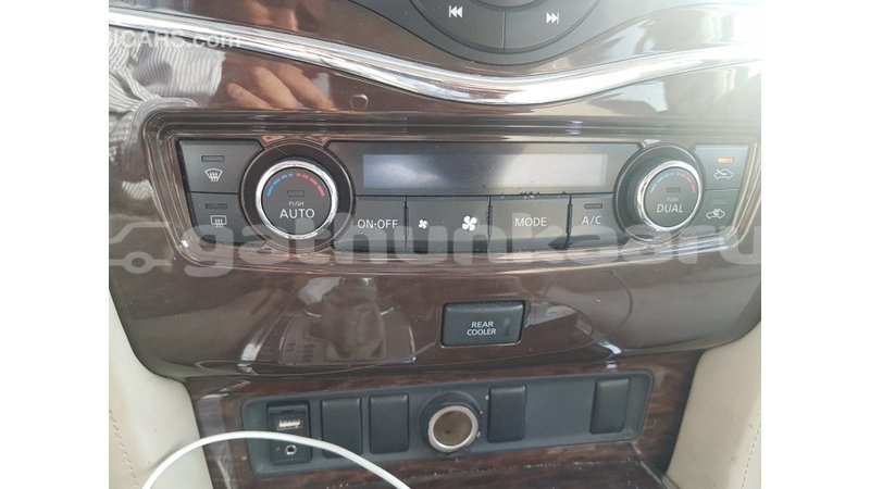 Big with watermark toyota land cruiser baa import dubai 2915