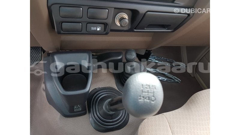 Big with watermark toyota land cruiser baa import dubai 2915